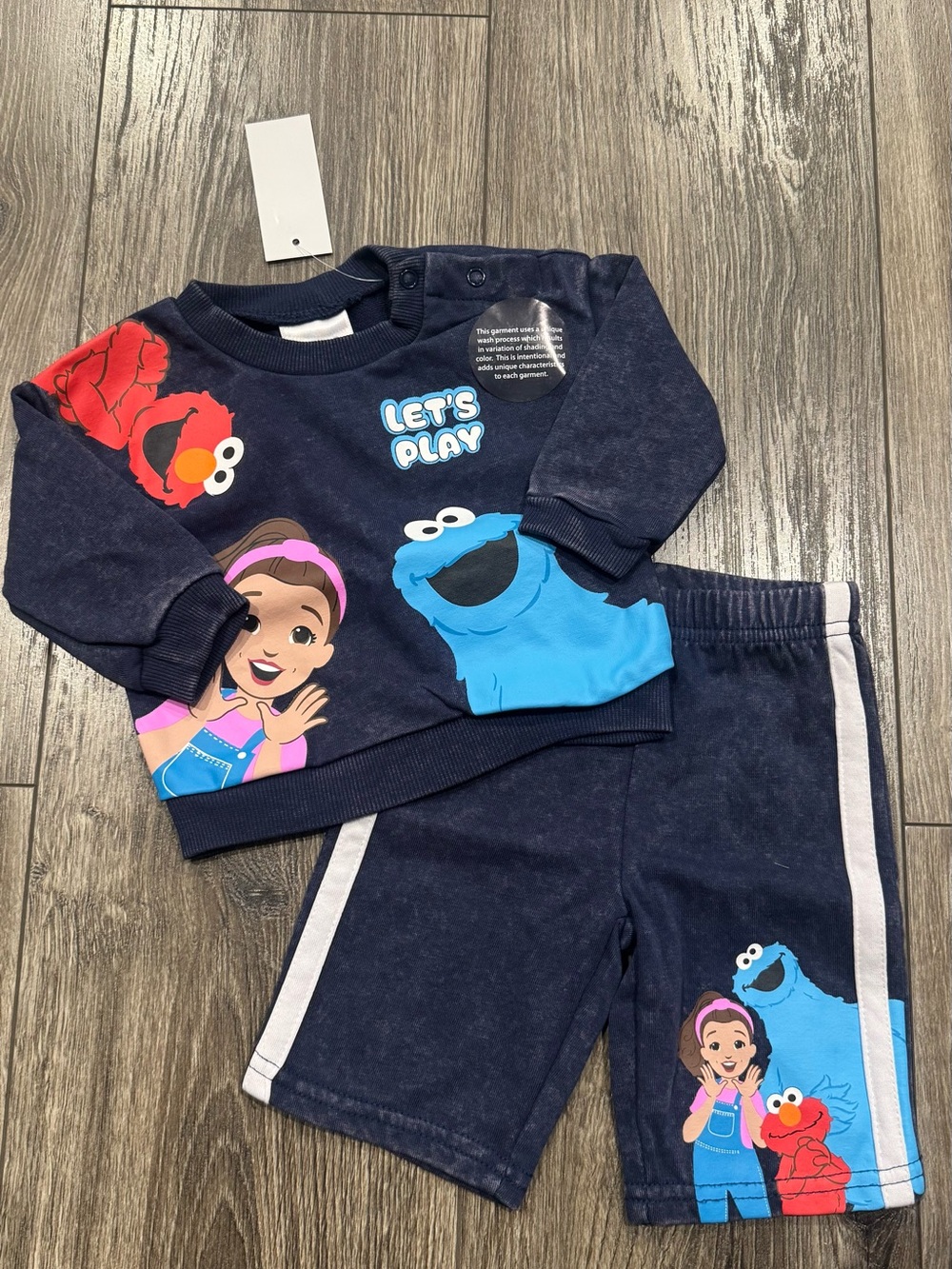 NWT Sesame Street Navy Blue 'Let's Play' Kids with Elmo & Cookie Monster